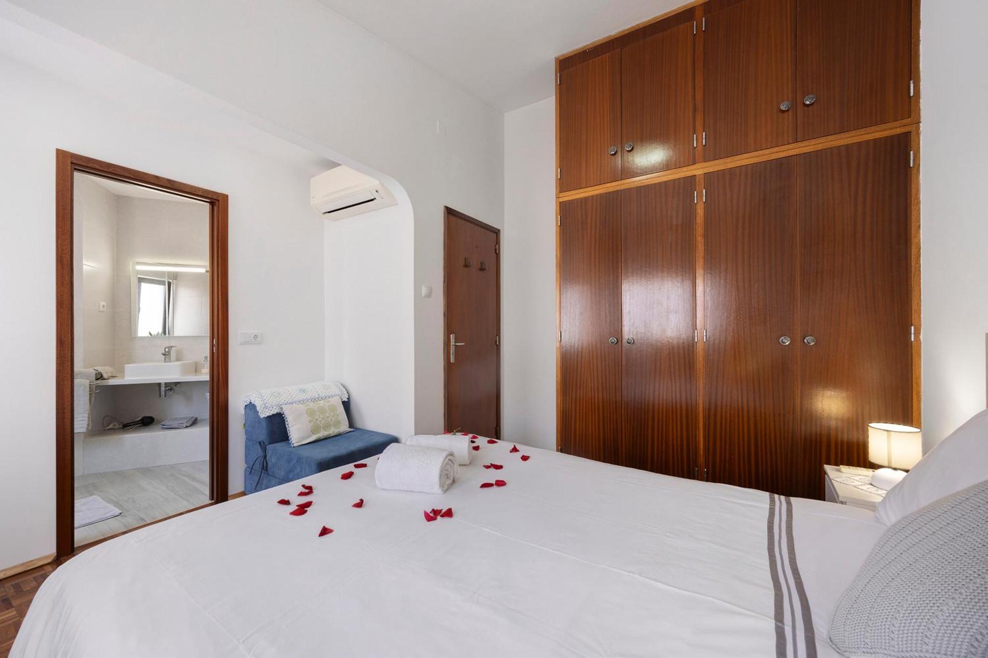 Cosy House * Lagos